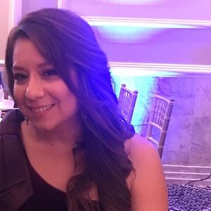 Meet your Posher, Araseli